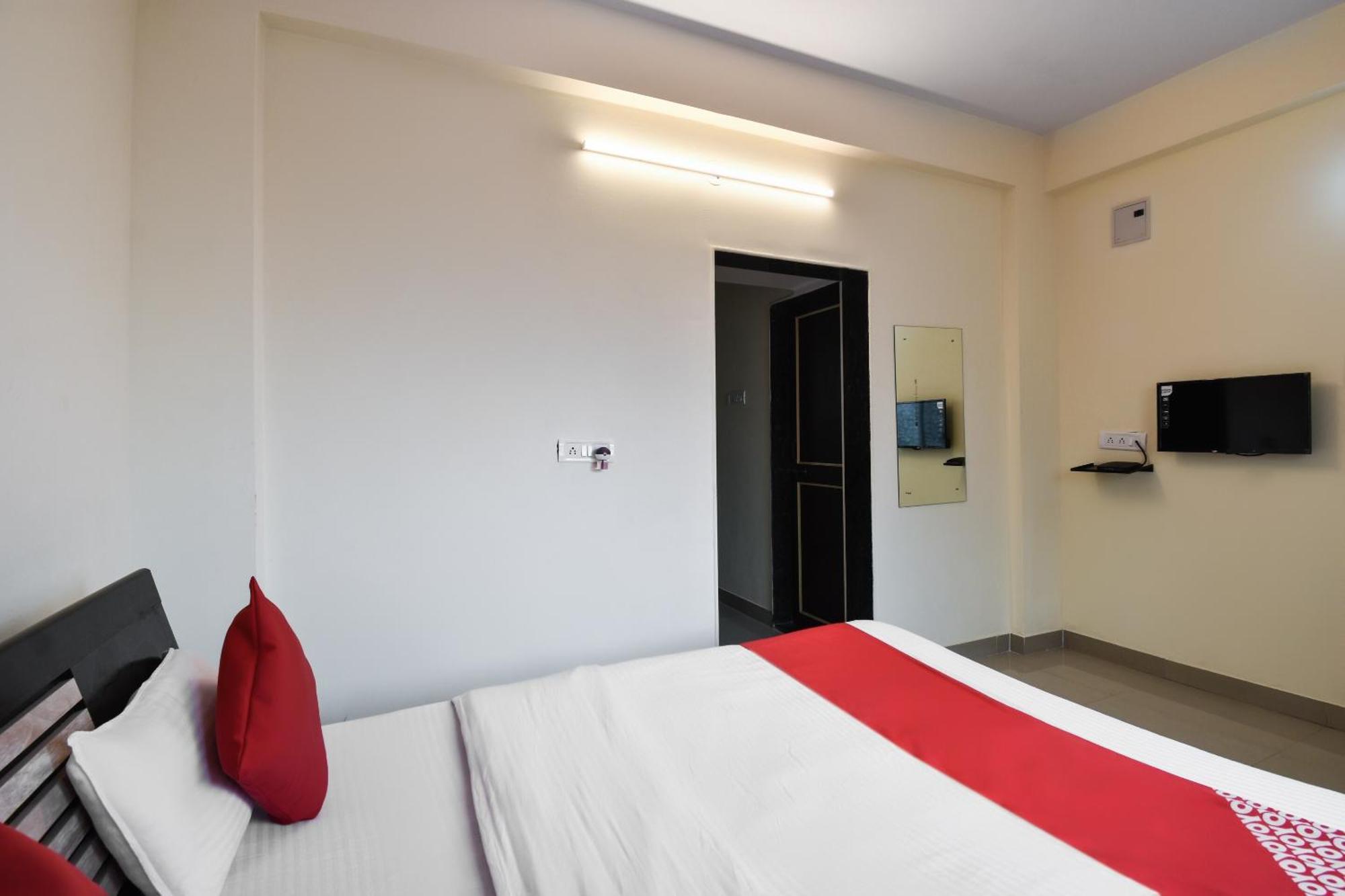 Hotel O Felicita Inn Near Seasons Mall Kharadi Eksteriør bilde
