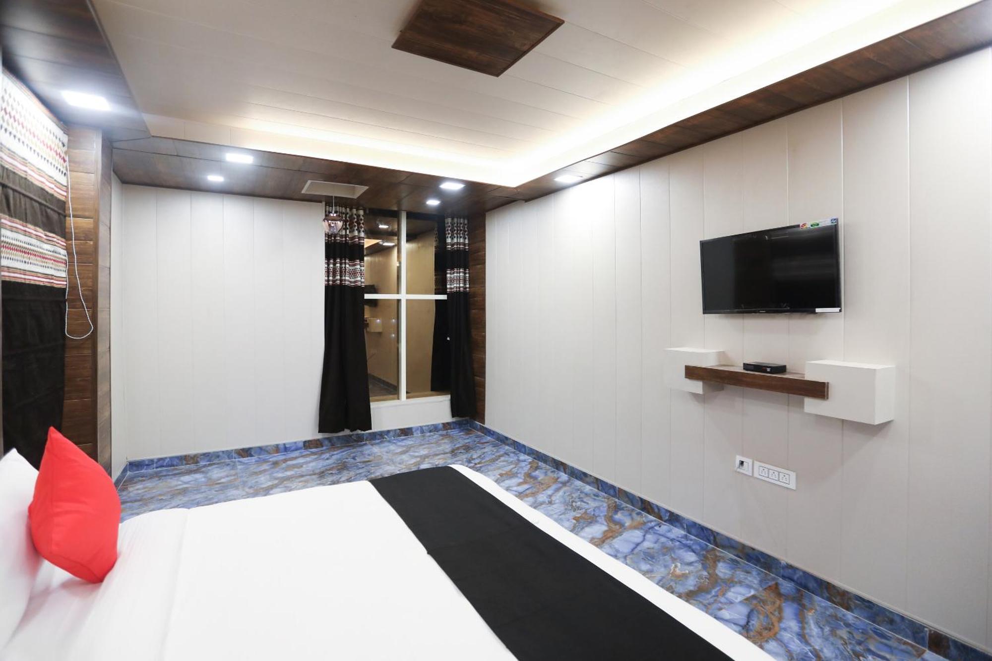 Hotel O Felicita Inn Near Seasons Mall Kharadi Eksteriør bilde