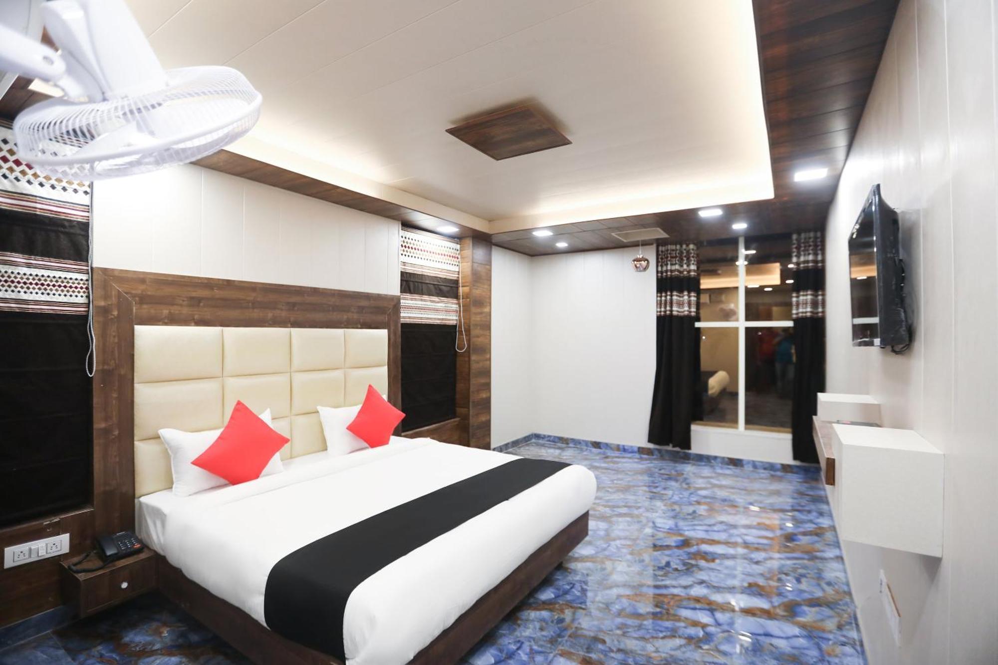 Hotel O Felicita Inn Near Seasons Mall Kharadi Eksteriør bilde